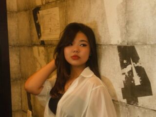 hot cam girl masturbating with vibrator ArianneFronick