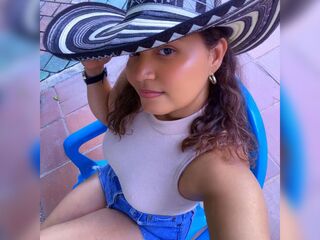 camgirl photo LauraPhol