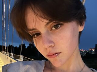 camgirl fingering bald pussy ShirlyQuerio