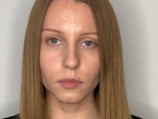 nude webcam girl photo FawnTobin