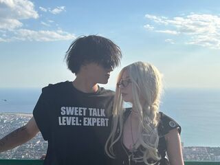 hot cam couple masturbating with sextoy LucilleAndMoriah