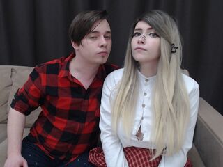 kinky girl fucked in front of live cam MattandPolly
