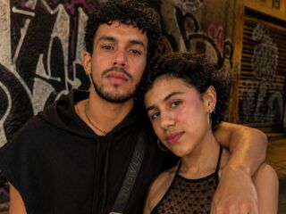 voyeur cam MerlyAndJack