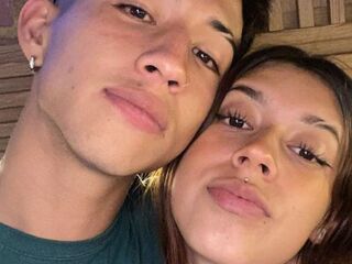 livecam licking pussy MikeAndEva