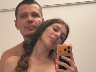 chatroom sex show MissAndKis