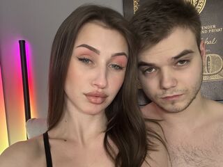 hot live couple cam VikkiGeorge