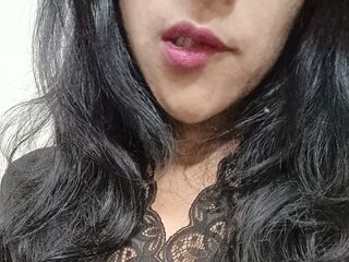 naked webcam girl photo AakritiRajwanshi