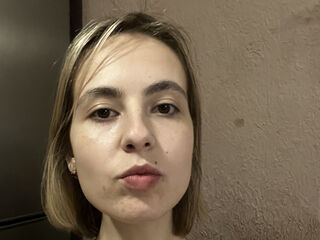 topless girl AdalineShay