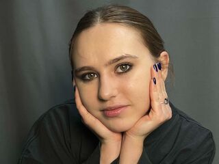 camgirl porn AlanaHowlett