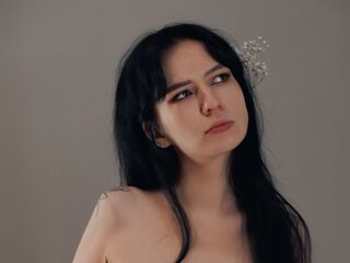 camgirl masturbating with dildo AlisseKen