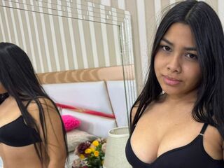 camgirl masturbating with dildo AmarantaCopper