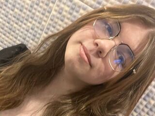 fingering girl webcam  AminaBlooms