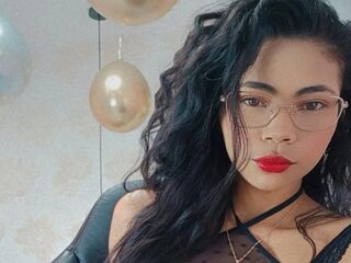 camgirl masturbating with dildo AmmyWilsonn