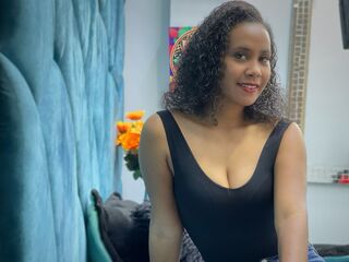 adult live webcam AntonelaCoper