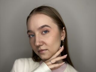 beautiful cam girl AudreyHermet