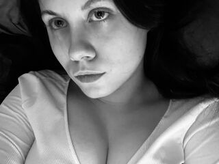 masturbating webcamgirl BelaWink