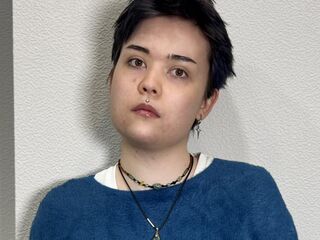 beautiful girlcam BeverleeLabriola