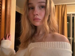 hot camwhore BrittaneyCreitz