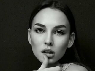 cam girl fingering pussy CariGugliuzza