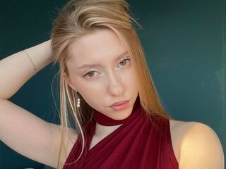 spy web cam CarylonBenzer