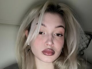 nude cam girl picture CaseyHemmerling