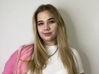 webcam babe chat room CathernLoven