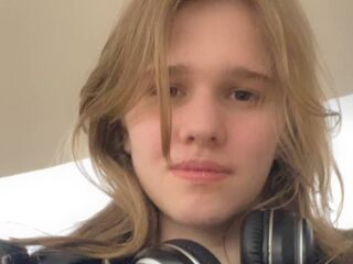 fingering cam slut ChristieDemaline