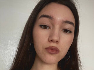 camgirl fingering bald pussy DayleShibuya