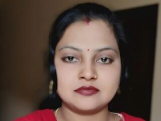 camgirl showing tits DeanerySean