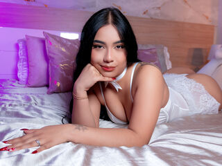 strip tease DianaBardot