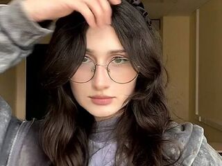 webcam strip tease show DianneBrowie