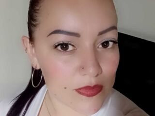 hot camslut DinaCarls