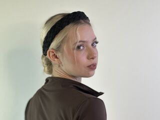 closeup webcam EvetteHilado