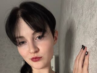 camgirl showing tits HiediChilo