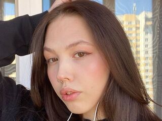 naked girl with webcam fingering pussy JanettLemoyne