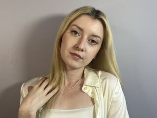 adultcam JeanneHolmes