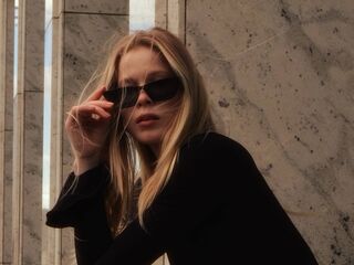 hot cam slut JenaeWaneka