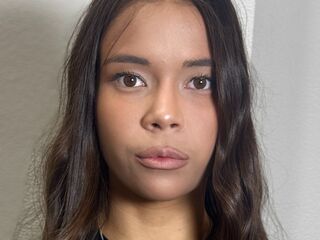 cam girl showing tits JoshuaLacourse