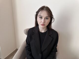 beautiful webcamgirl JulietVeis
