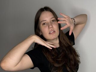 camgirl masturbating with vibrator KasandraVewer