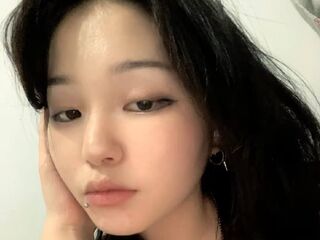 beautiful girlcam KizzyScheidegger