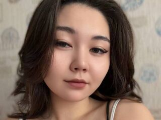 topless cam girl KrissyHarbick