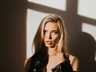 camgirl showing pussy LanaSharapova