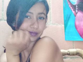 fingering cam slut LauSommers