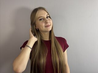 camgirl video chat room LeolaHunkins