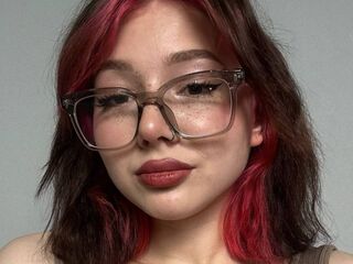 fingering girl cam picture LessyGrayce