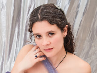 girl showing tits LiaSolerts