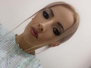 girl camsex LillySun