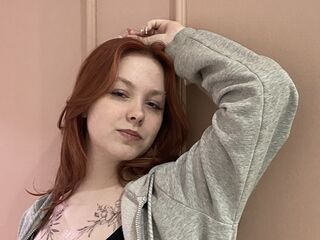strip tease show LindaBenne