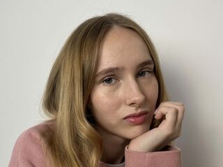 fingering camslut LisetteMaupredi